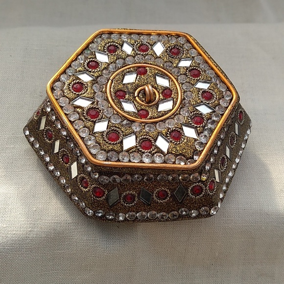 Vintage Trinket Boxes, Glass Heart, Bohemian Hexagon with lots of Bling - Picture 5 of 9